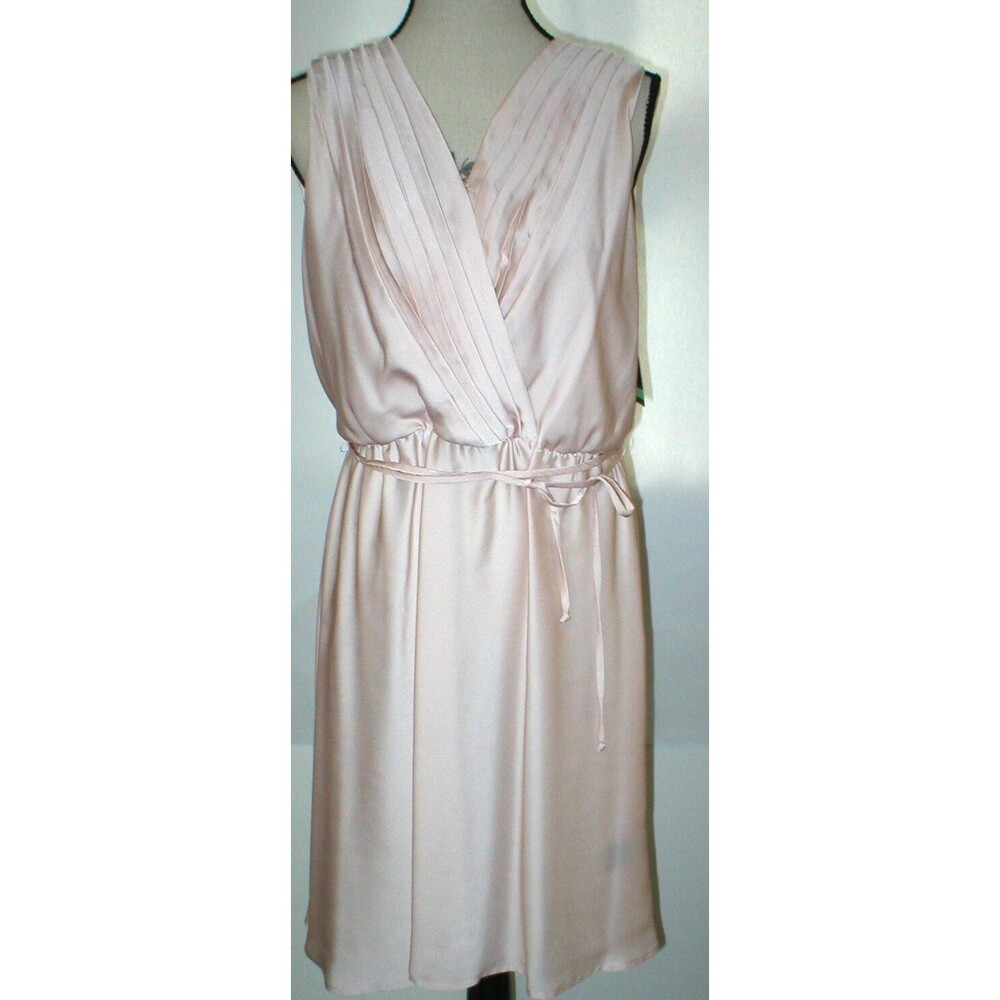New Womens NWT $269 Taylor Dress 8 Pale Pink Beige Tiered Chest Blush Soft Silky